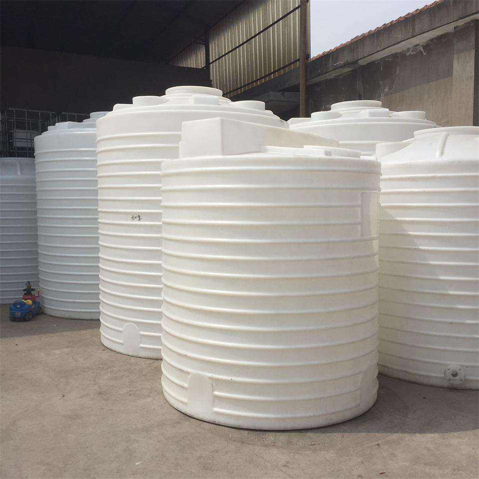 　每當(dāng)我們選擇防腐儲罐時，讓我們必須特別注意的問題：