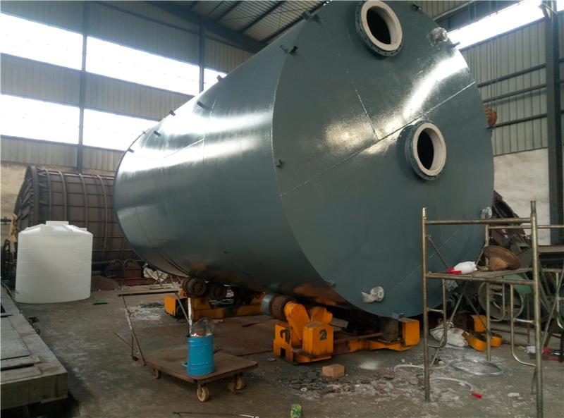 鋼襯塑儲(chǔ)罐的優(yōu)勢和組成