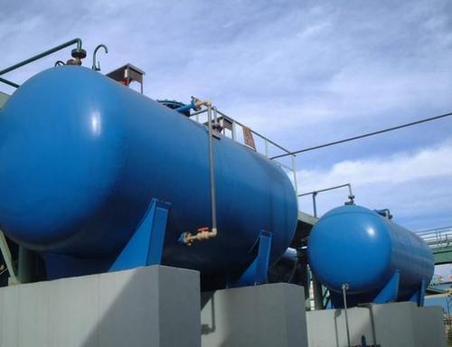 儲(chǔ)罐泄露時(shí)，正確的處理方法